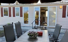 Chalet Kajuit 418 Op 5 Sterren Camping Bergumermeer
